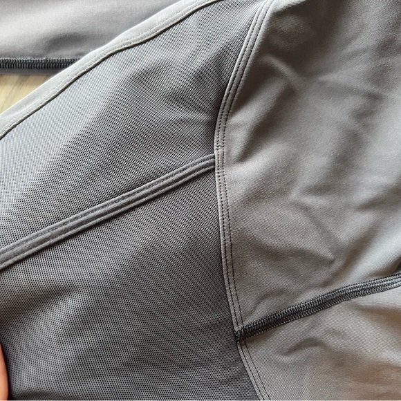 lulemon Principal Dancer Corsetry
Tight *28" size 4 - Picture 3 of 8